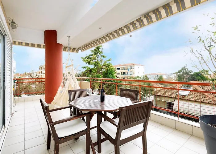 3Br Suite 300Mts From The Beach