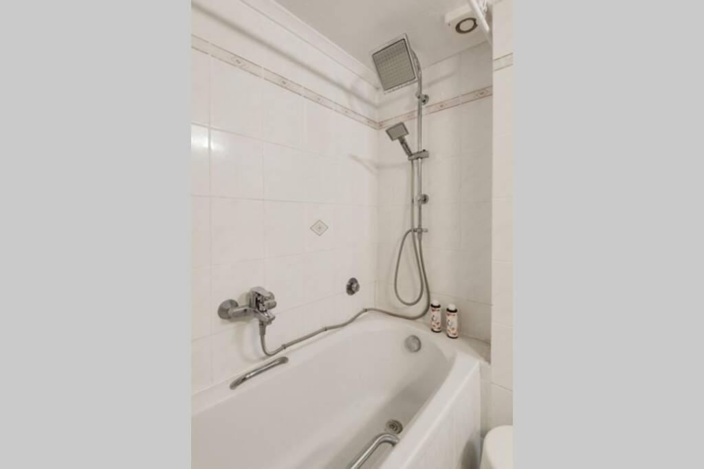 Apartament 3br 300mts From The